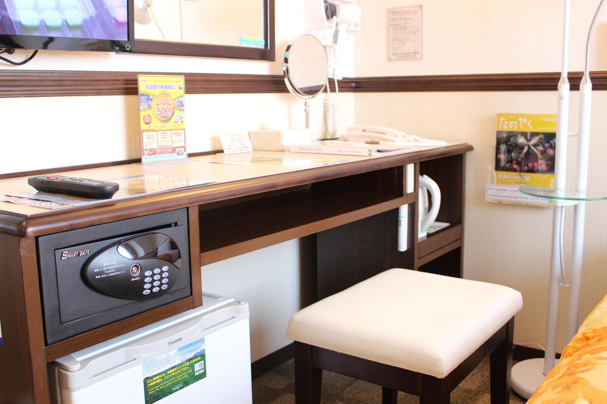 Toyoko Inn Gifu-Hashima-Eki Shinkansen Minami-Guchi Hashima  Exteriör bild