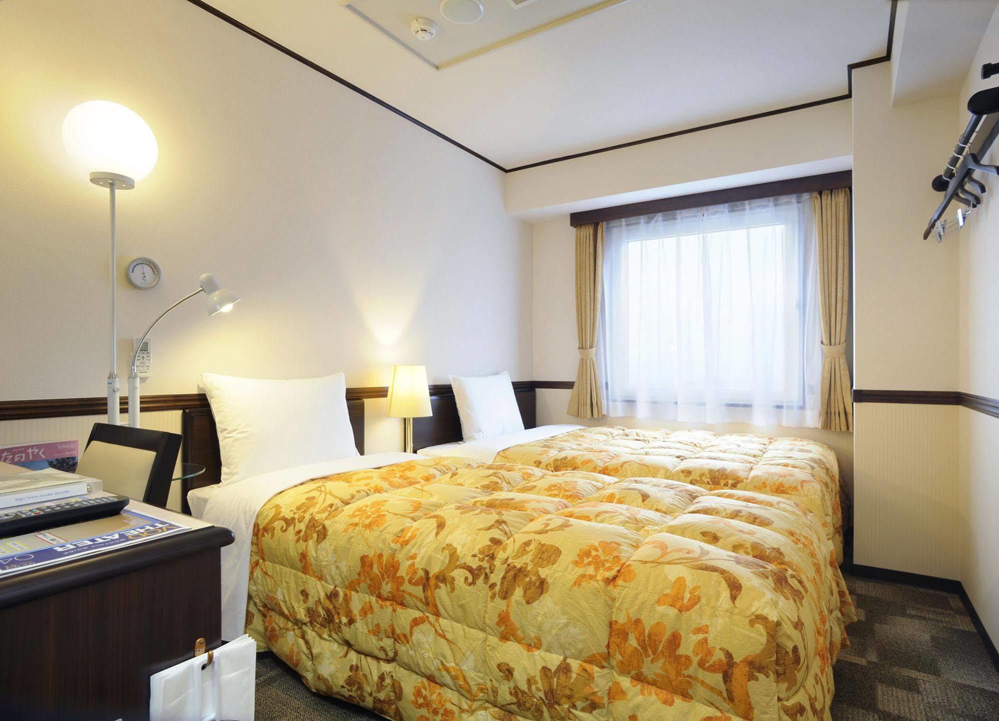 Toyoko Inn Gifu-Hashima-Eki Shinkansen Minami-Guchi Hashima  Exteriör bild