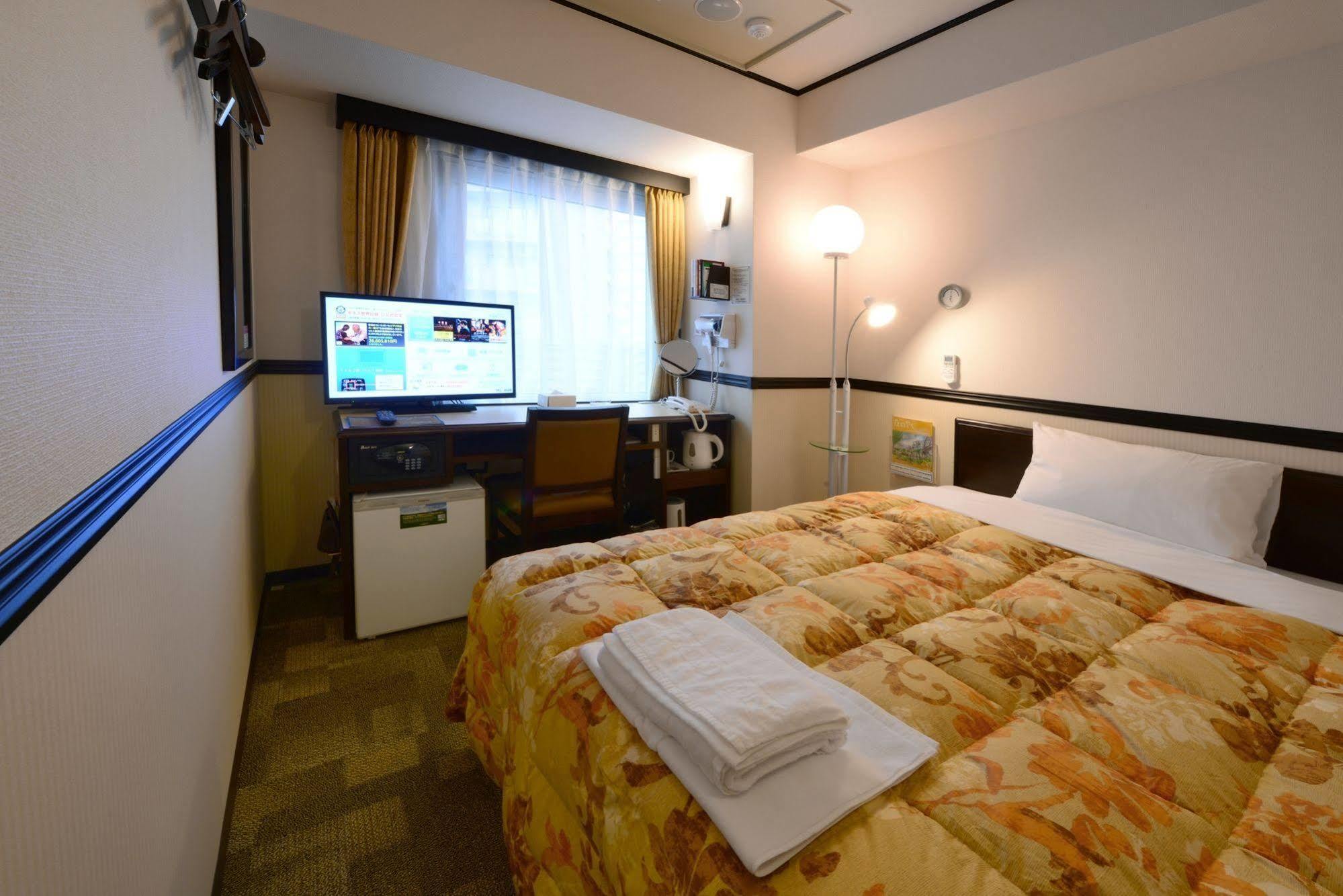 Toyoko Inn Gifu-Hashima-Eki Shinkansen Minami-Guchi Hashima  Exteriör bild