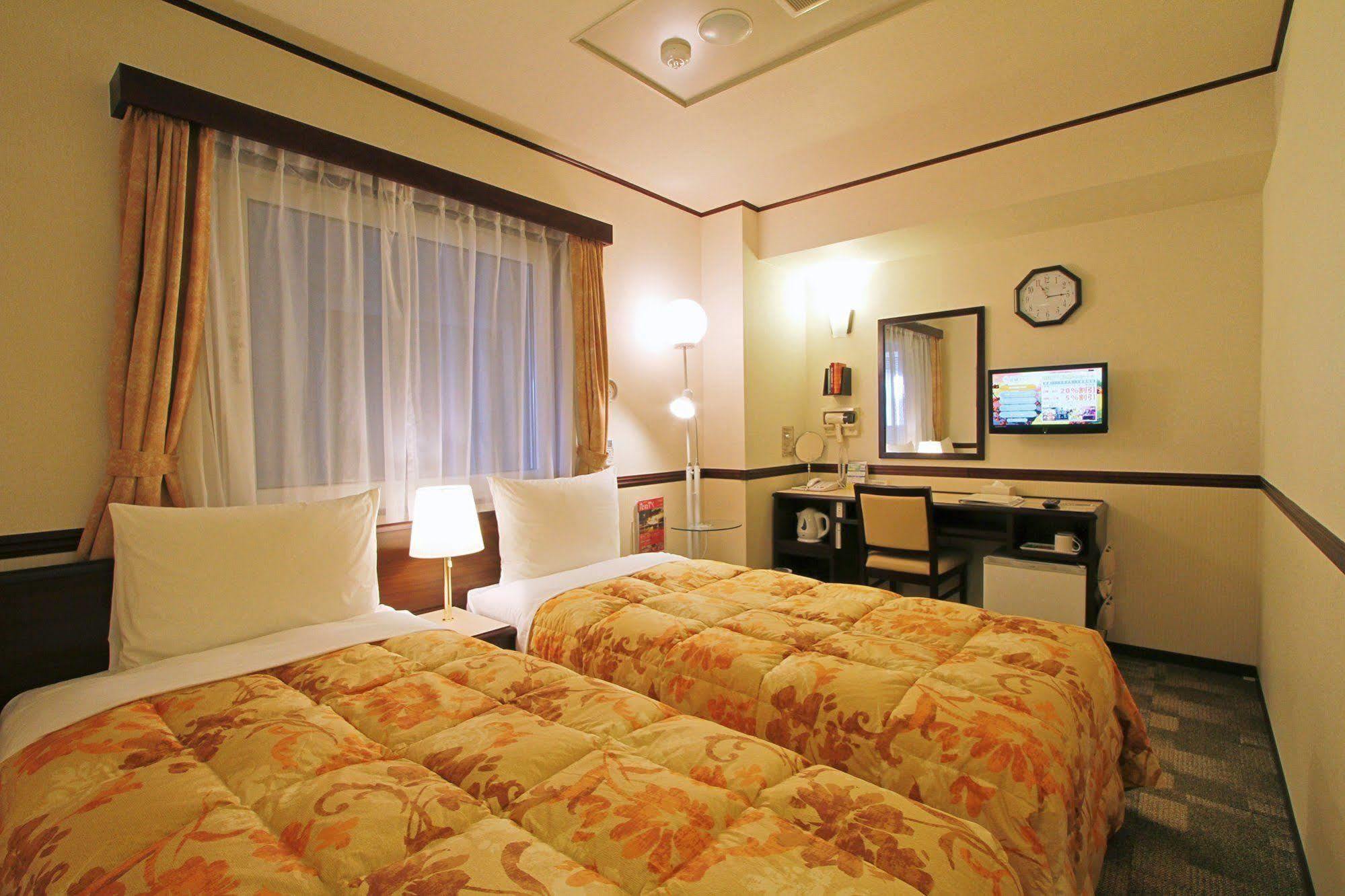 Toyoko Inn Gifu-Hashima-Eki Shinkansen Minami-Guchi Hashima  Exteriör bild